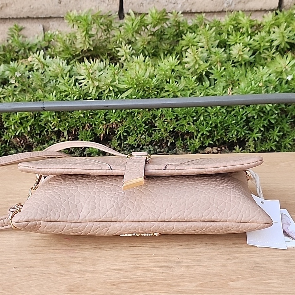 Jessica Simpson’s Natural Kandi Foldover Crossbody Clutch NWT - Picture 5 of 14